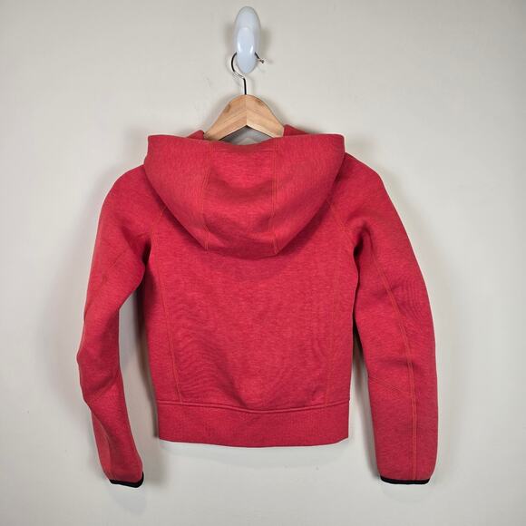 Nike Sportswear Tech Fleece Sz XS/6-7 Red Hoodie Pullover Sweatshirt FD3291-672 - Picture 3 of 3